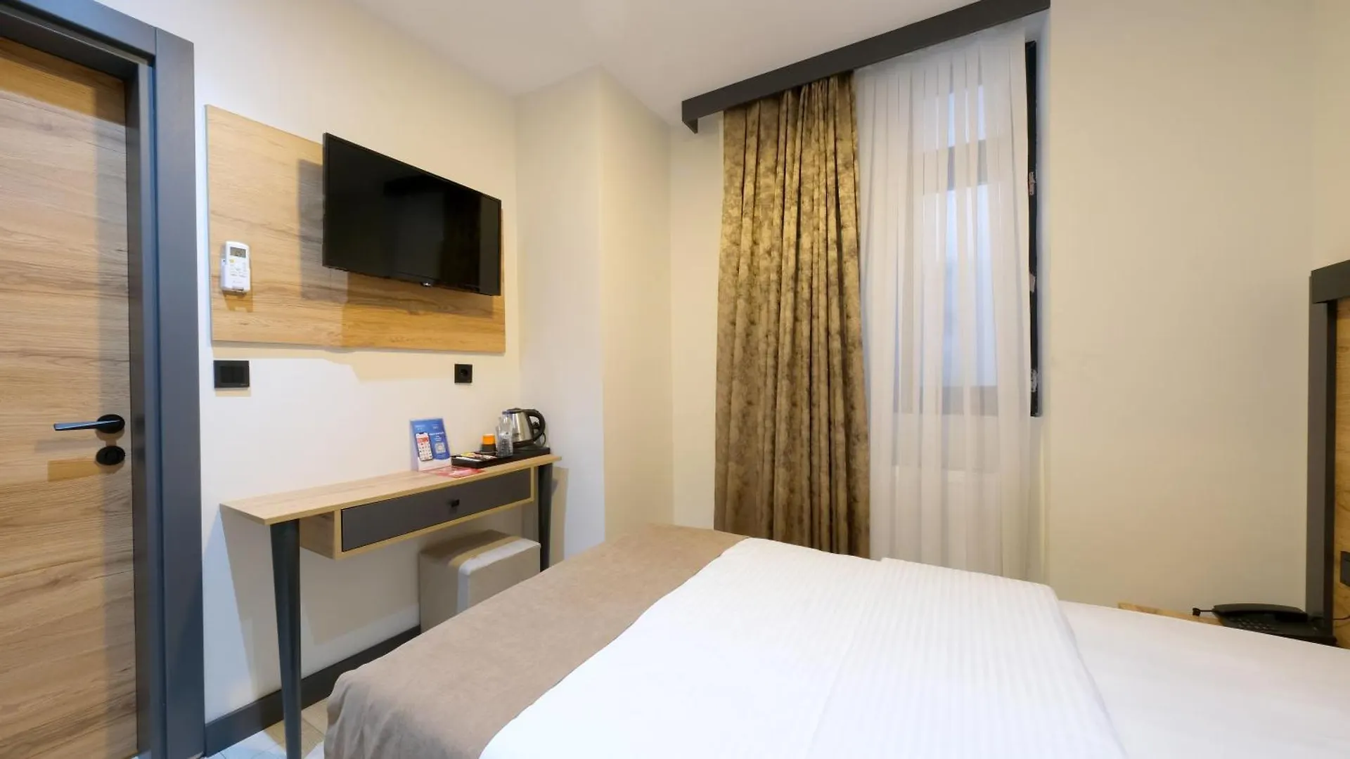 ****  Sirius Hotel Deluxe Istanbul Turkey